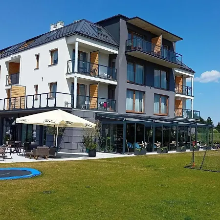 Apartment Blu M Z Basenem